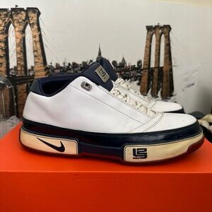 Nike LeBron Zoom Low 2006
